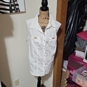 White Sleeveless Button-Up Top. Cato Size 26/28. Like New.